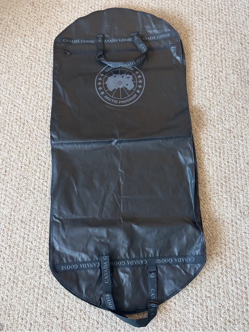 Canada Goose Garment Bag New 52”